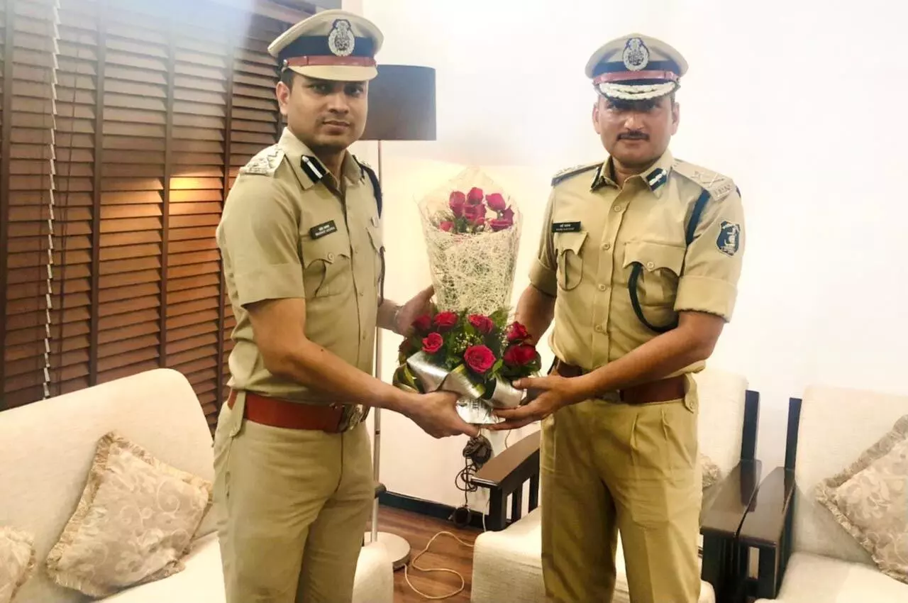 बी.एन.मीणा ने पुलिस महानिरीक्षक रायपुर रेंज का पदभार ग्रहण किया