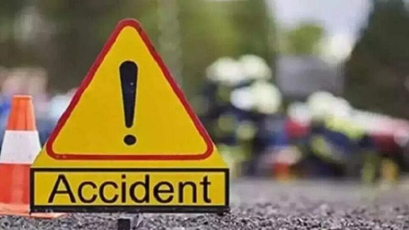 बाइक सवार ने सायकिल सवार महिला को मारी जोरदार ठोकर, अस्पताल पहुंचने से पहले ही मौत