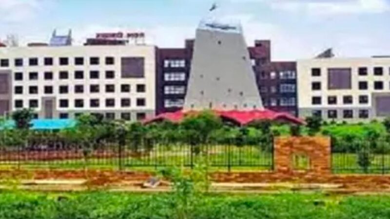 विभागीय मनमानी : प्रदेश में हजारों शिक्षक गैर शिक्षकीय कार्य में संलग्न, संचालनालय के पास नहीं है सूची