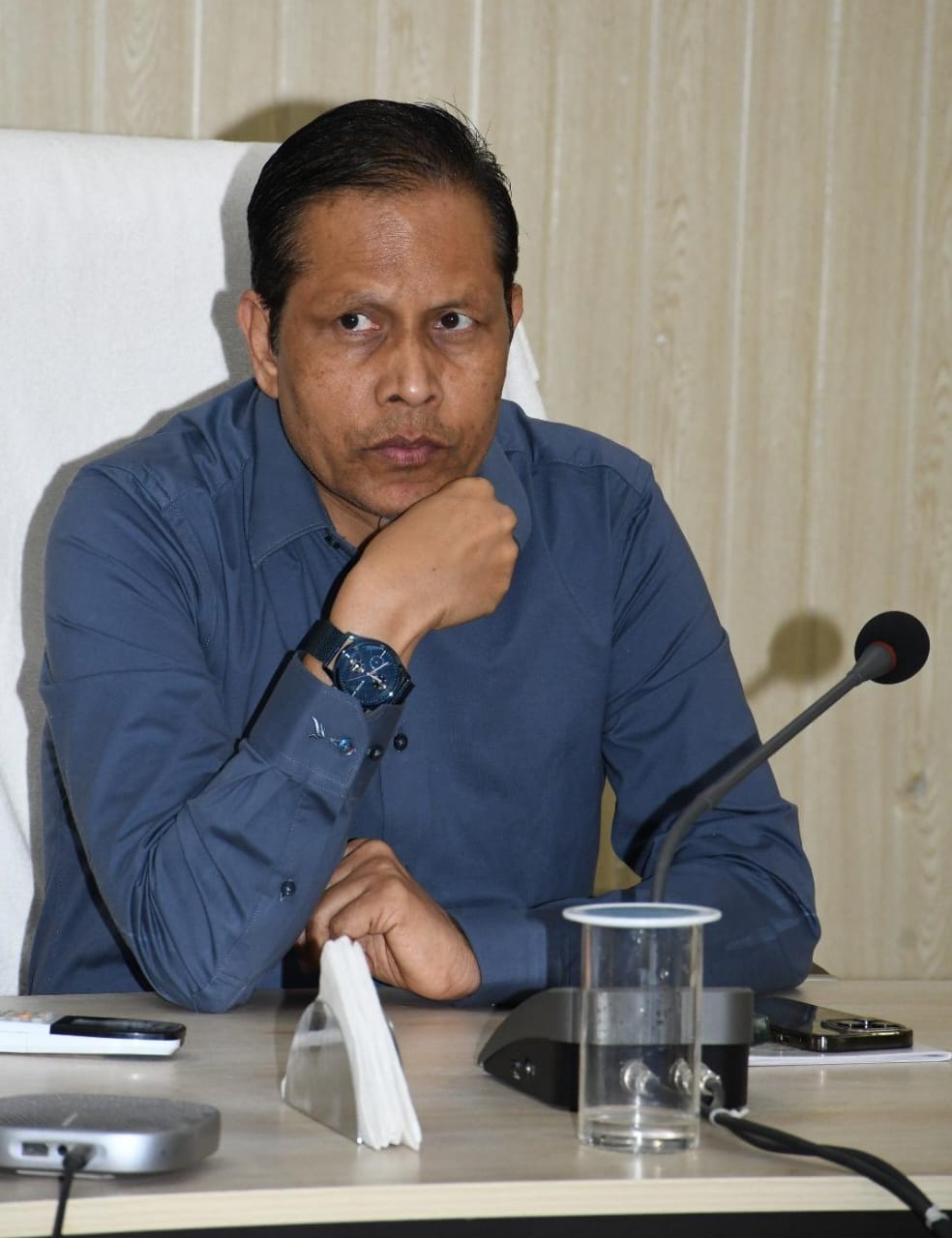 नया प्रधान पाठक दीपक तिवारी पर लटकी जांच की तलवार..