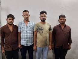 रायपुर रेलवे स्टेशन में बिस्किट चोरी करने पर दर्दनाक सजा