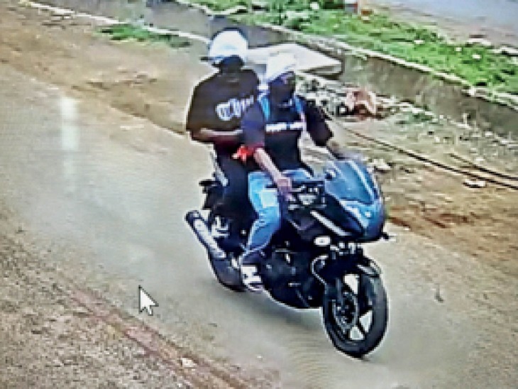 मयंक सिंह गैंग ने की थी रायपुर के कारोबारी के दफ्तर पर फायरिंग, सोशल मीडिया में पोस्ट कर ली जिम्मेदारी