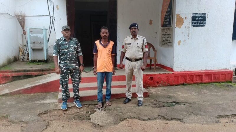 कलयुगी बेटे ने फावड़े से बेरहमी से वार कर पिता को उतारा मौत के घाट