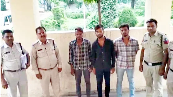 युवक का अपहरण कर हत्या मामले में पुलिस ने फरार तीन और आरोपियों को किया गिरफ्तार