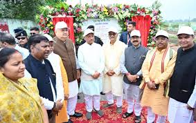 मुख्यमंत्री विष्णुदेव ने लगाया बेल का पौधा, विधानसभा में विधानसभा अध्यक्ष, नेता प्रतिपक्ष और मंत्रियों ने भी किया वृक्षारोपण