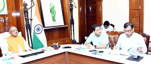 CM विष्णुदेव ने किया स्कूल शिक्षा विभाग का रिव्यू, अब स्कूलों का नियमित निरीक्षण, सिंगल टीचर वाले स्कूल में होगी भर्ती
