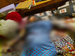 घर के बेडरूम में महिला की सड़ी-गली लाश मिली