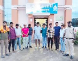 नए कानूनों के लागू होने के बाद जुआ का बड़ा फड़ पकड़ाया