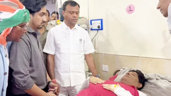 प्रदर्शन के दौरान महापौर ढेबर की बिगड़ी तबीयत, अस्पताल में हुए भर्ती