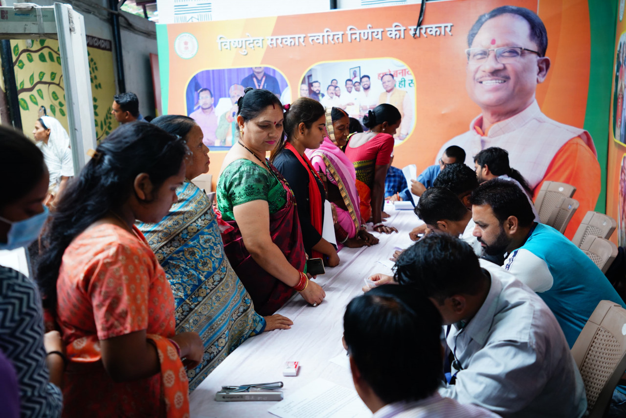 मुख्यमंत्री विष्णु देव साय का दूसरा जनदर्शन आज : पूरे प्रदेश से बड़ी संख्या में आमजन पहुच रहे मुख्यमंत्री निवास