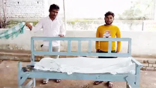 सांप के डसने से दो बहनों की मौत