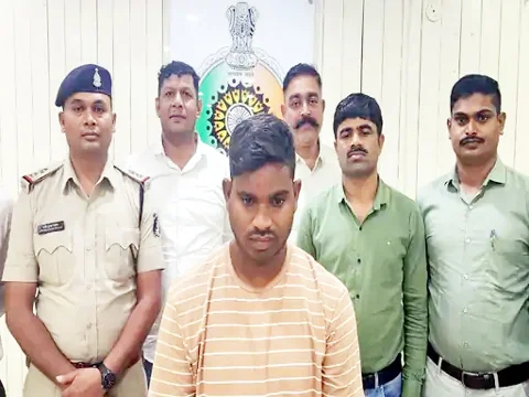 रायपुर की साइबर रेंज पुलिस ने 44 लाख के साइबर ठगी मामले में लिया एक्शन, 13 लाख रकम होल्ड करवाई, फर्जी सिम सप्लायर भी गिरफ्तार