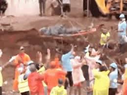 वायनाड में लैंडस्लाइड से अब तक 175 मौतें, 220 लापता : 1 हजार से ज्यादा लोगों का रेस्क्यू