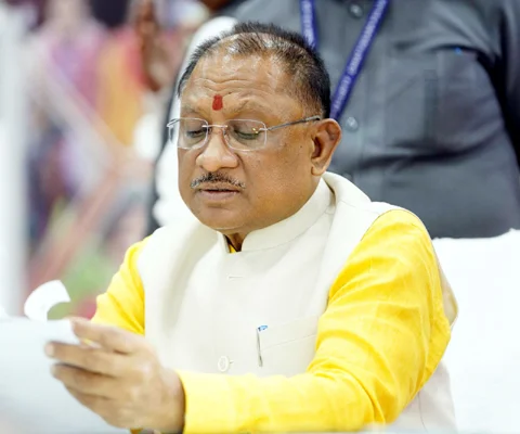 सीएम जनदर्शन में एक समस्या ऐसी भी : ग्रामीण बोला- मेरी पत्नी गुम गई है सीएम साहब… ढुंढ़वा दीजिये