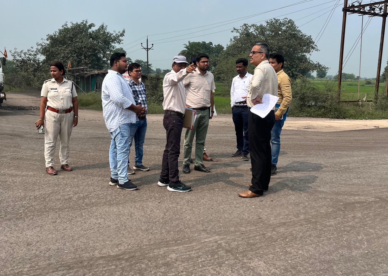 कोर्ट कमिश्नर ने जिले के ब्लैक स्पॉट एवं अन्य दुर्घटनाजन्य क्षेत्रों का किया निरीक्षण …