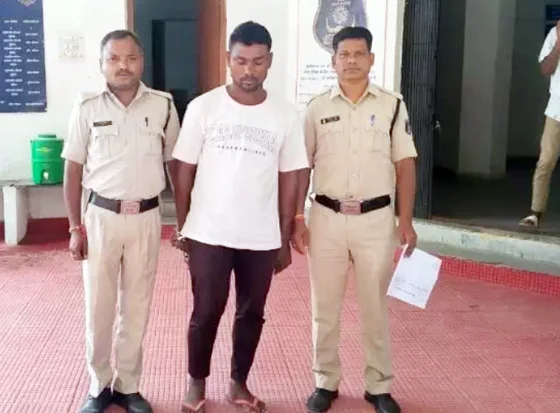 फेसबुक पर फर्जी आईडी और अश्लील पोस्ट करने वाले आरोपी को पुलिस ने किया गिरफ्तार