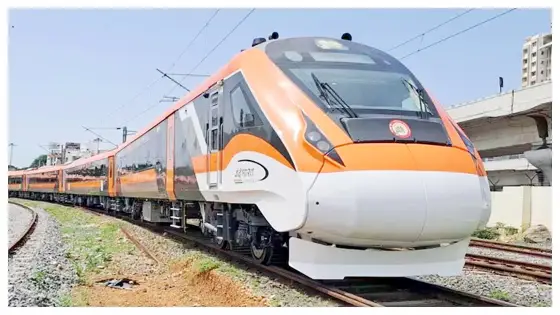 दुर्ग पहुंची नई वंदेभारत एक्सप्रेस, 15 सितंबर को हरी झंडी दिखाएंगे पीएम मोदी
