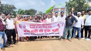 सिमगा सिक्स लाइन पर देवरी सहित आसपास के गांवों के ग्रामीणों ने किया चक्काजाम
