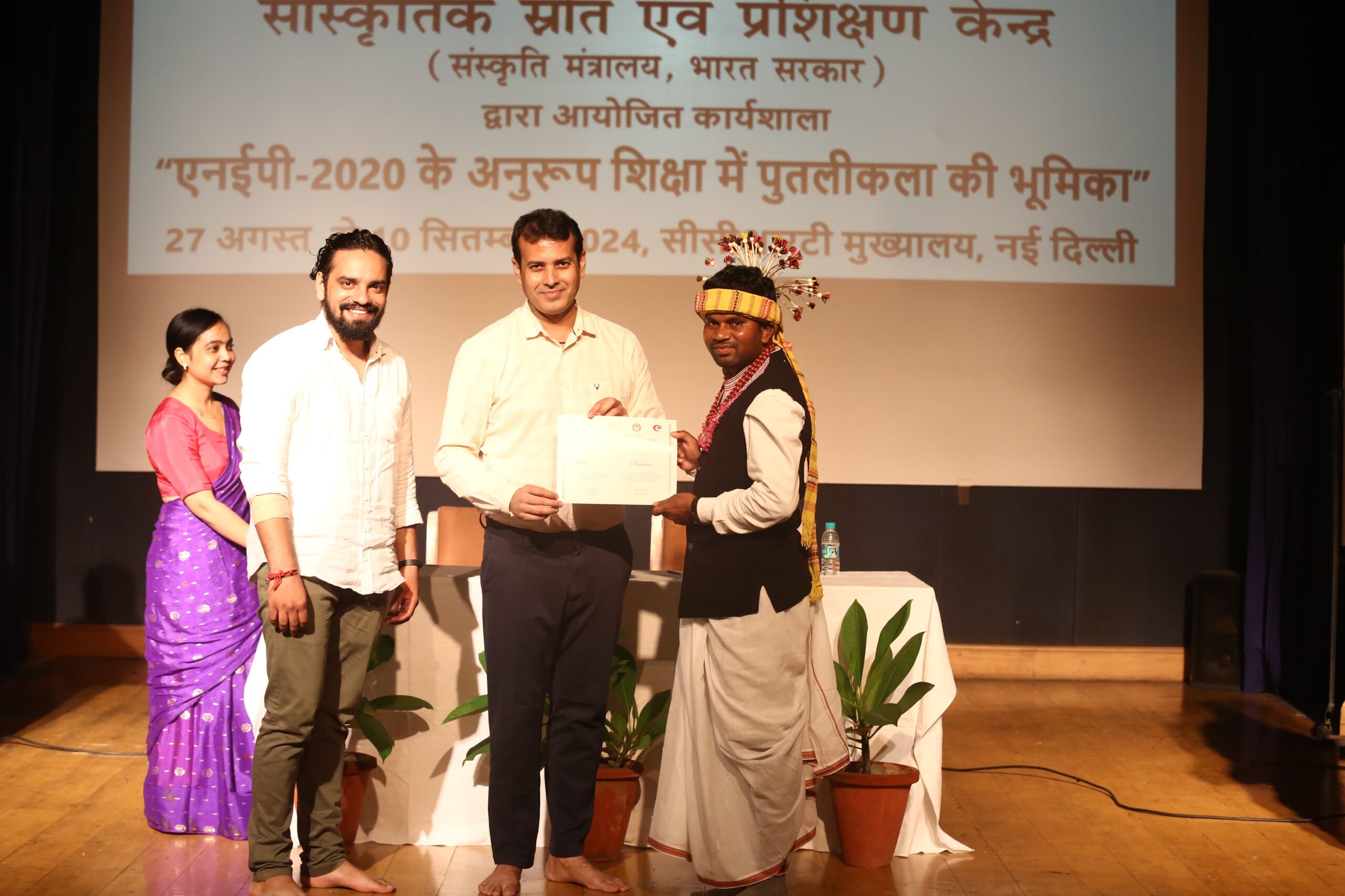 छत्तीसगढ़ के कलाकार दिल्ली में दिखाए कमाल..छत्तीसगढ़िया सबसे बढ़िया और जय छत्तीसगढ़ के नारे दिल्ली शहर में गूंजा
