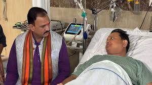 बीजेपी विधायक संपत अग्रवाल की हुई एंजियोप्लास्टी, स्वास्थ्य मंत्री जायसवाल ने अस्पताल पहुंचकर जाना हाल