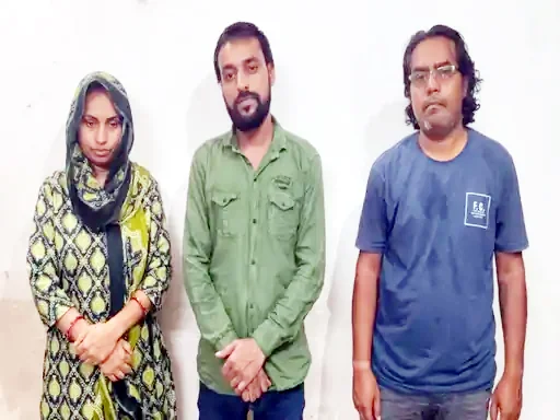 सरकारी नौकरी लगवाने के नाम पर करोड़ों की ठगी; महिला-शिक्षा विभाग का बर्खास्त कर्मी समेत 3 गिरफ्तार