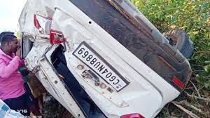 तेज रफ्तार कार पैरी नदी पुल के एप्रोच रोड से 15 फीट गिरी, दो महिलाएं गंभीर रूप से घायल