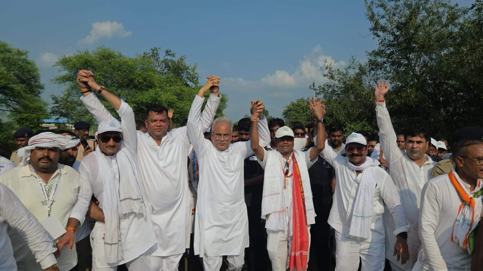 न्याय यात्रा के सफल नेतृत्व करने पर पीसीसी चीफ ने विधायक संदीप को दिए सौ में सौ अंक