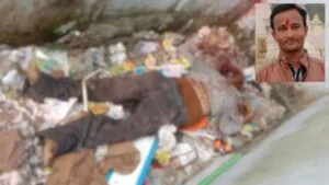 छत्तीसगढ़ आत्मानंद स्कूल के बाथरूम में मिली ई-रिक्शा चालक की रक्तरंजित लाश