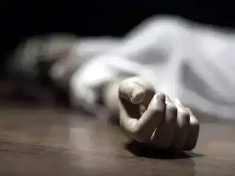 नाबालिग ने पेट्रोल डालकर मूकबधिर युवक को जिंदा जलाया, इलाज के दौरान मौत