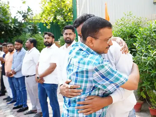 केजरीवाल ने 9 साल बाद CM आवास छोड़ा : AAP सांसद के बंगले में शिफ्ट हुए