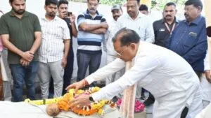 पूर्व सांसद गोपाल व्यास को मुख्यमंत्री विष्णु देव साय ने दी श्रद्धांजलि, कहा- शीरू भैया का निधन एक युग के अवसान जैसा…