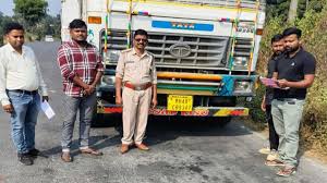 अवैध धान परिवहन पर खाद्य विभाग की बड़ी कार्रवाई, 730 बोरी अवैध धान जब्त, ट्रक सीज..