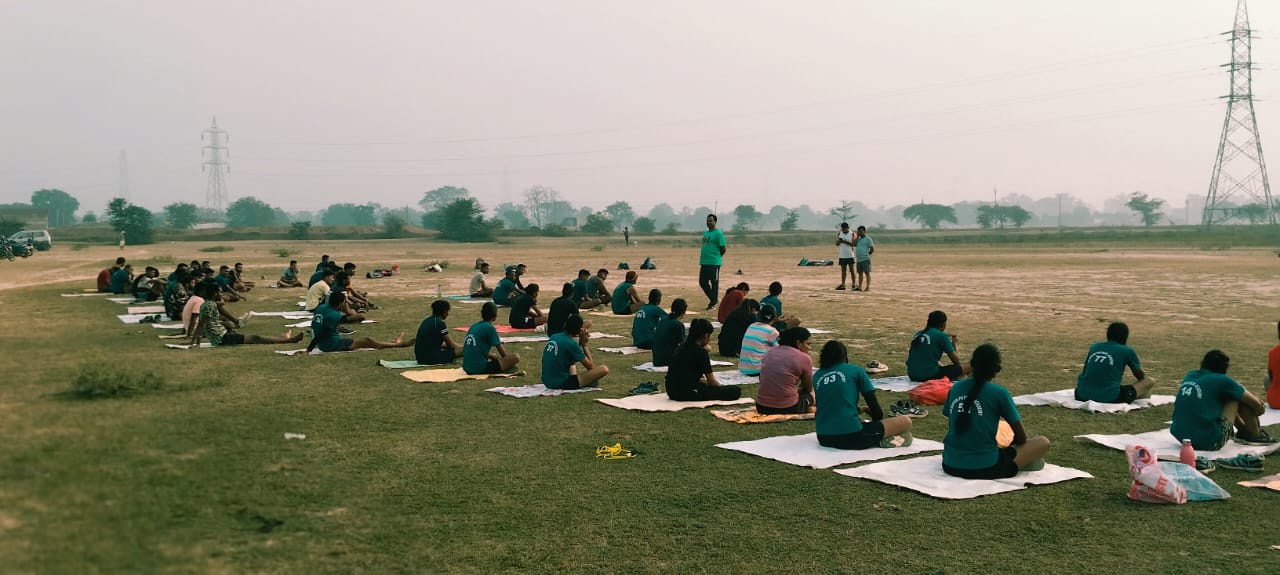 जैजैपुर थाना प्रभारी जितेंद्र कोशले ने पुलिस भर्ती की तैयारी में जुटे युवाओं को इमली मैदान जैजैपुर एवं तुषार में पहुँच कर दिया मार्गदर्शन