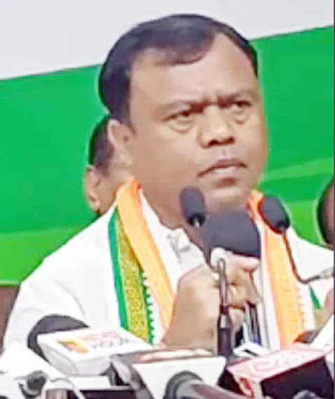 PCC चीफ बैज के खिलाफ अहमदाबाद में FIR, गुजरात की स्वास्थ्य सेवाओं पर गलत जानकारी फैलाने का आरोप