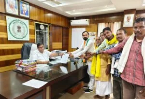 हजारों किसानों की मांग नहीं होगी पूरी तो होगा बहुत बड़ा जनादोंलन