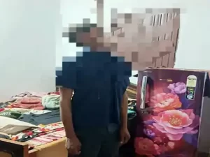 विवाद के बाद पत्नी शिकायत करने थाने गई, तो पति ने फांसी लगाकर कर ली खुदकुशी