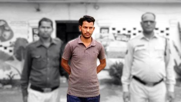 छात्रा से छेड़छाड़ पर आत्मानंद स्कूल का लैब अटेंडेंट बर्खास्त, एफआईआर दर्ज होने के बाद हुआ गिरफ्तार
