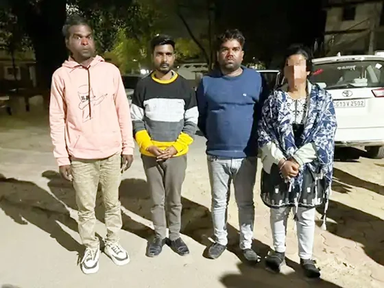 रेप केस खत्म करने कारोबारी से मांगे 1 करोड़ रुपए, 61 लाख रुपए में तय हुआ सौदा, दूसरी किस्त लेते आरोपियों को पुलिस ने पकड़ा