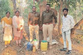 आबकारी विभाग की ताबड़तोड़ कार्रवाई, 2 लाख लीटर महुआ शराब जब्त