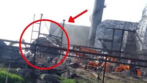 छत्तीसगढ़ में बड़ा हादसा, पाइप बनाने वाली फैक्ट्री में चिमनी गिरने से 8 मजदूरों की मौत