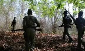 सीआरपीएफ का जवान माओवादियों द्वारा,आईईडी की चपेट में आने से घायल, जिला अस्पताल में किया जा रहा उपचार