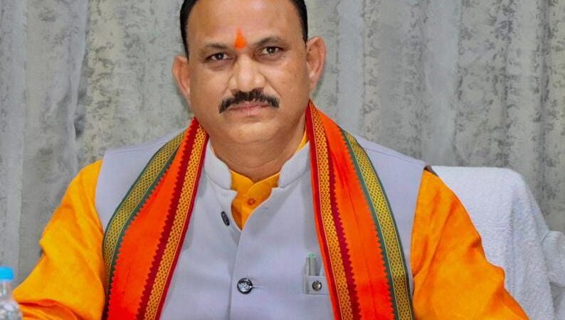 स्वास्थ्य विभाग किसी भी प्रकार की आपात स्थिति के लिए पूरी तरह से तैयारः स्वास्थ्य मंत्री श्याम बिहारी जायसवाल