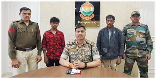 सुरक्षाबलों ने 2 नक्सलियों को किया गिरफ्तार, भारी मात्रा में IED बरामद