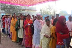 ग्रामीणों में लोकतंत्र का उत्साह! बिल्हा ब्लॉक में हुई 75.98% वोटिंग, केंद्रीय राज्य मंत्री ने निभाया अपना फर्ज