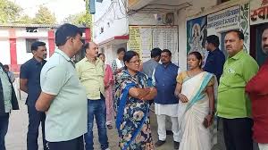 नाबालिग छात्रा के साथ रेप, विधायक ने पुलिस को लगाई फटकार