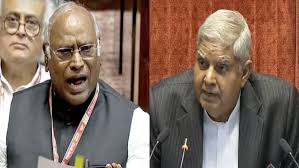 संसद में खड़गे बोले-कुंभ भगदड़ में हजारों लोग मारे गए: धनखड़ ने बयान वापस लेने को कहा