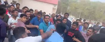 बिलासपुर GGU में छात्रों पर बाहरी युवकों का हमला, कुलपति बने मूकदर्शक; 9 पर मामला दर्ज
