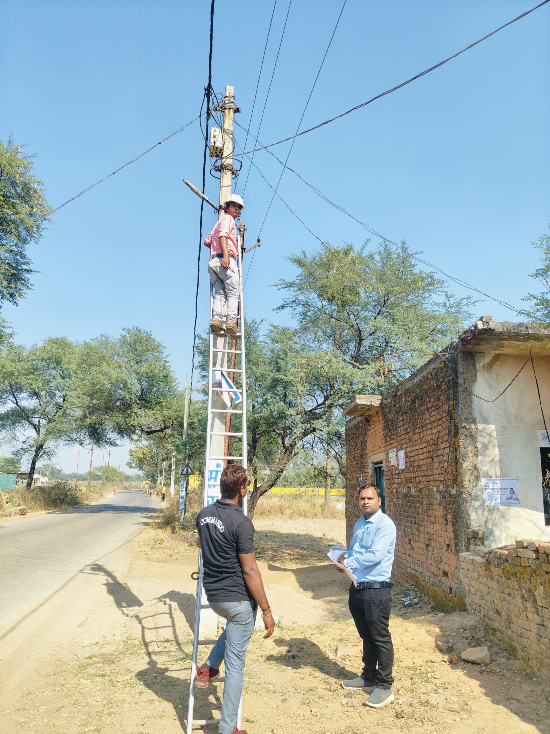 बिजली बिल न पटाने पर काटे गए 39 कनेक्शन ,जैजैपुर एवं मालखरौदा बिजली विभाग का अभियान जारी