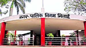 भिलाई निगम के 3 कर्मचारियों पर लिया एक्शन: एक सफाई कर्मचारी सस्पेंड, आयुक्त ने दो को थमाया कारण बताओ नोटिस