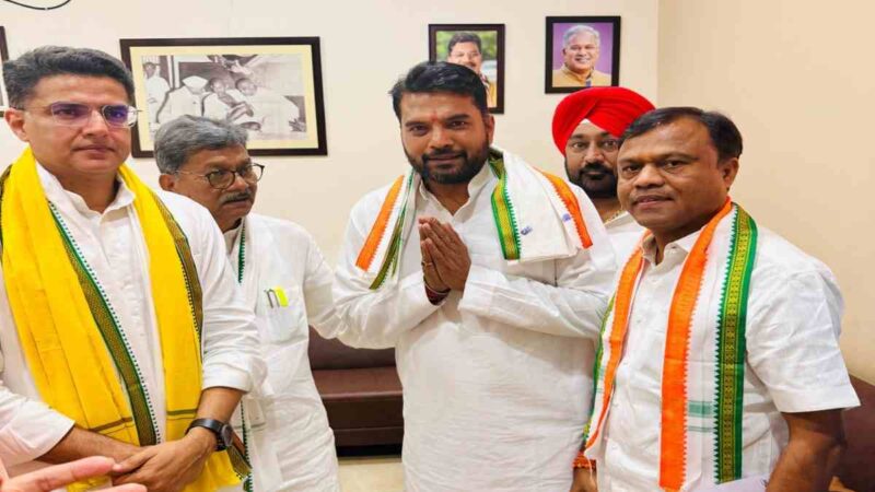 निष्कासित नेता आकाश तिवारी की कांग्रेस में वापसी, बागी होकर लड़ा था पार्षद चुनाव